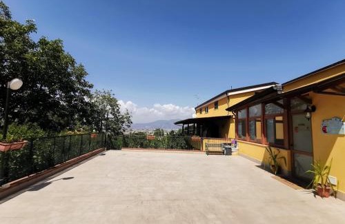 Sant'Egidio del Monte Albino Casa | Motel Luna Rossa