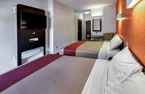 East Texas Hotel | Motel 6 Allentown, PA