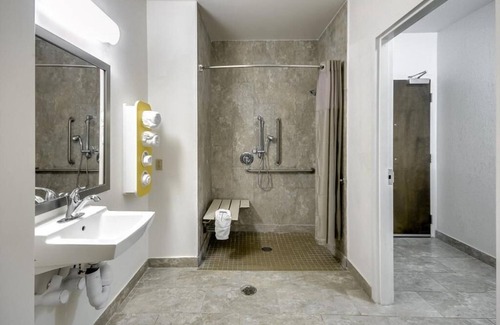 East Texas Hotel | Motel 6 Allentown, PA
