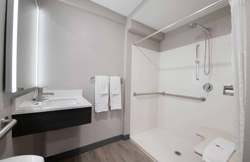 Downtown Atlanta Hotel | Motel 6 Atlanta, GA - Downtown