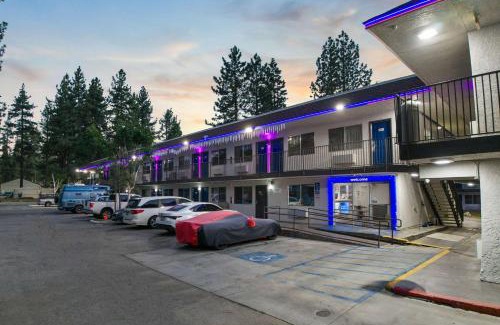 Big Bear Lake Hotel | Motel 6-Big Bear Lake, CA