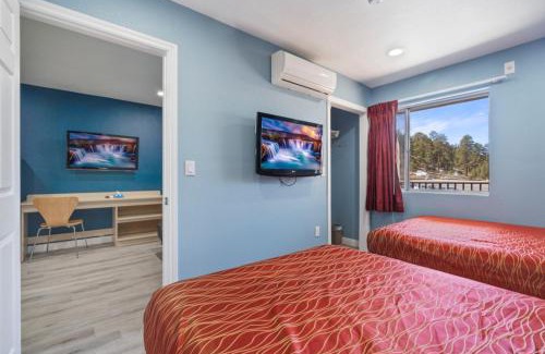 Big Bear Lake Hotel | Motel 6-Big Bear Lake, CA