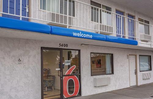 Billings Hotel | Motel 6-Billings, MT - South
