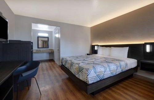 Buttonwillow Hotel | Motel 6-Buttonwillow, CA Central