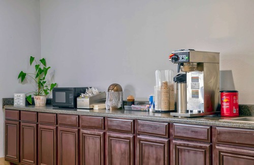 Byron Hotel | Motel 6 Byron, GA