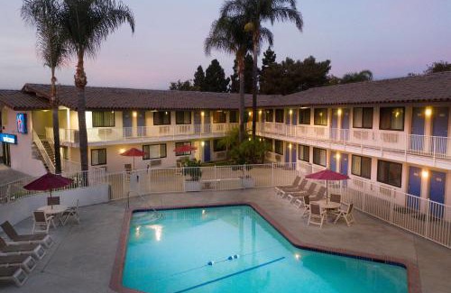 Camarillo Hotel | Motel 6-Camarillo, CA