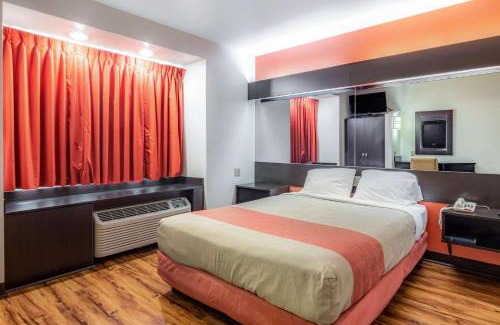 Downtown Chattanooga Hotel | Motel 6 Chattanooga Downtown