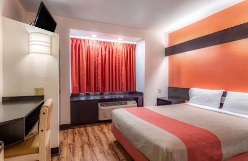 Downtown Chattanooga Hotel | Motel 6 Chattanooga Downtown