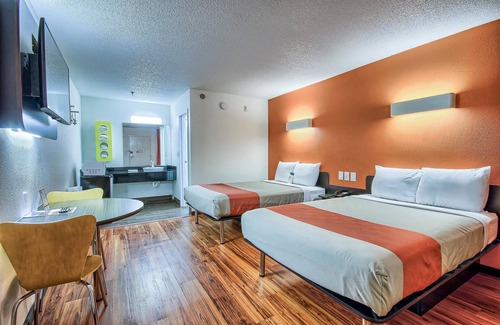 Columbus Hotel | Motel 6 Columbus, OH - West