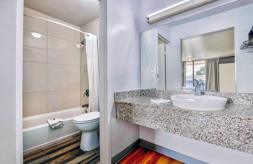 Conyers Hotel | Motel 6 Conyers, GA