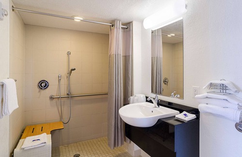 Regis Hotel | Motel 6 Denver, CO – Downtown