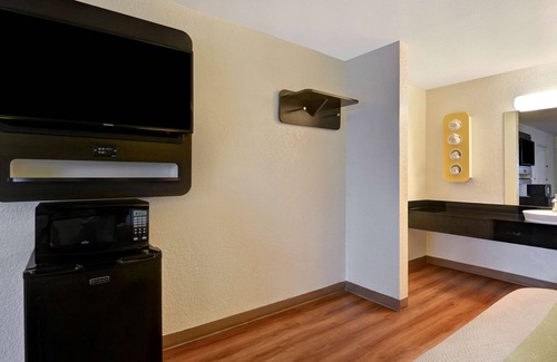 Destin Hotel | Motel 6 Destin, FL