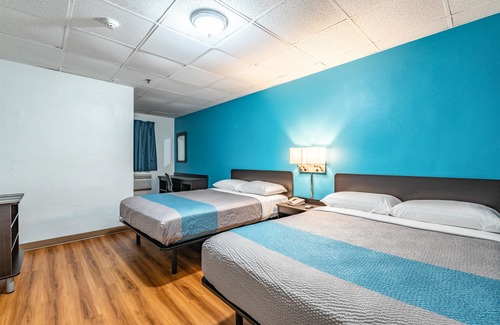 Elmsford Hotel | Motel 6 Elmsford, NY - White Plains