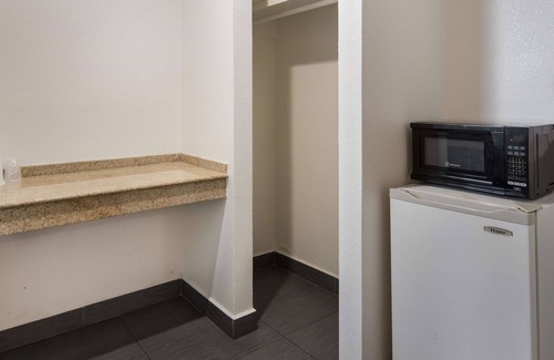 Fort Worth Hotel | Motel 6 Fort Worth, TX - Seminary