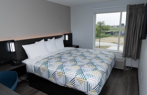 Fort Worth Hotel | Motel 6 Fort Worth, TX - Lake Worth