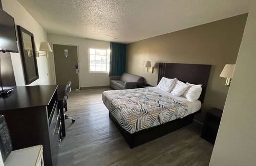 Hermiston Hotel | Motel 6 Hermison, OR - Umatila