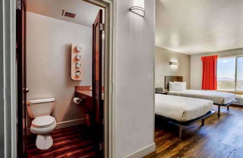 Hesperia Hotel | Motel 6 Hesperia, CA - West Main Street I-15