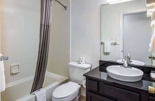 Lake Hamilton Hotel | Motel 6 Hot Springs, AR