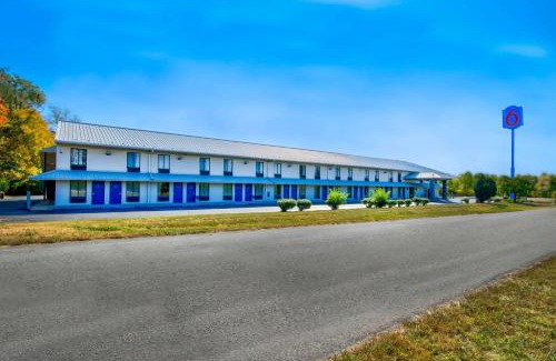 Jeffersonville - Clarksville Hotel | Motel 6 Jeffersonville, IN