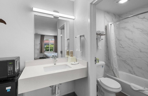 La Mesa Hotel | Motel 6 La Mesa, CA