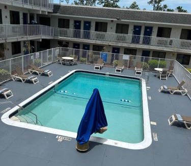 Lakeland Hotel | Motel 6-Lakeland, FL