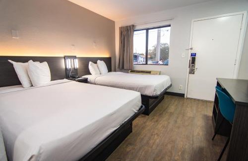 Lakeland Hotel | Motel 6-Lakeland, FL