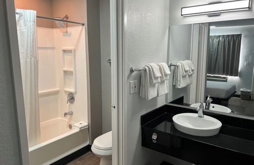 Lakeland Hotel | Motel 6 Lakeland, FL