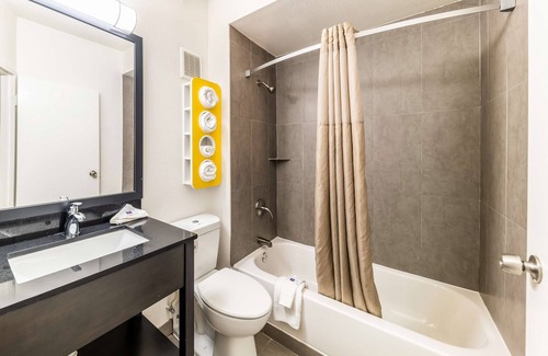 Lewisville Hotel | Motel 6 Lewisville, TX - Medical City
