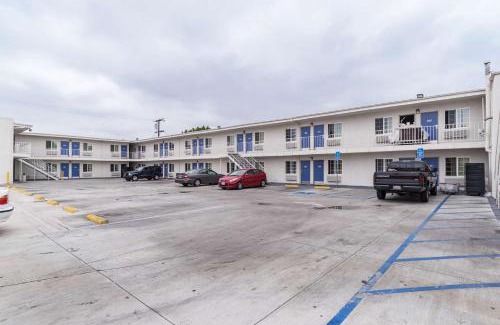 Harbor Hotel | Motel 6-Long Beach, CA - International City