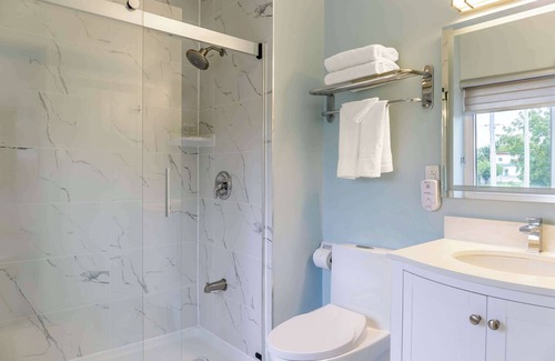 Niagara Falls Hotel | Motel 6 Niagara Falls, ON – Near the Falls