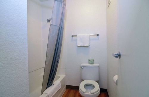 Palm Desert Hotel | Motel 6 Palm Desert, CA - Palm Springs Area