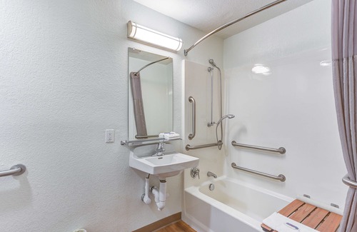 Tigard Hotel | Motel 6 Portland, OR - Tigard West