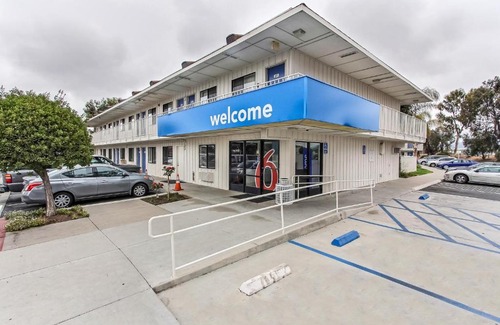 Salinas Hotel | Motel 6-Salinas, CA - South - Monterey Area