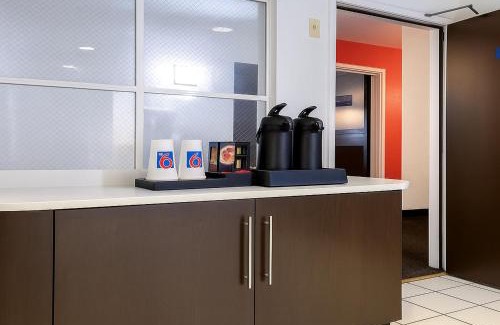 Cortez Hill Hotel | Motel 6-San Diego, CA - Downtown