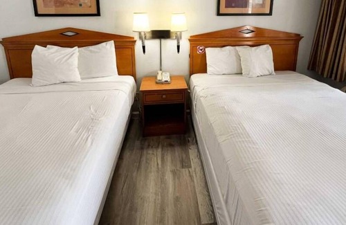 Marina District Hotel | Motel 6 San Francisco, CA - Lombard Street