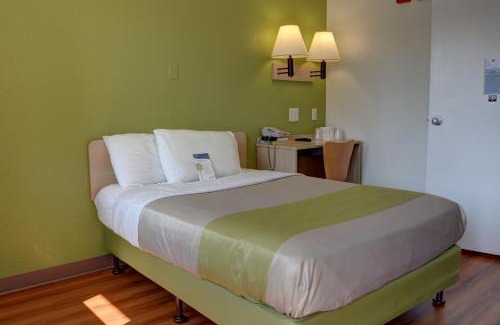 Springfield Hotel | Motel 6-Springfield, OR - Eugene North