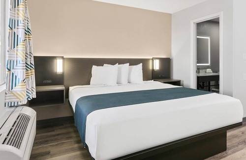 Tempe Hotel | Motel 6 Tempe, AZ – Elliot Road