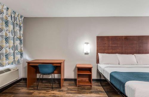 Tupelo Hotel | Motel 6-Tupelo, MS - Downtown