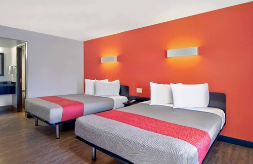 Victorville Hotel | Motel 6 Victorville - Desert Express