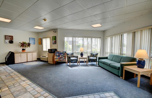 Warwick Hotel | Motel 6 Warwick, RI - Providence Airport - I-95