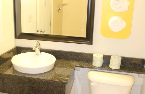 Warwick Hotel | Motel 6 Warwick, RI - Providence Airport - I-95