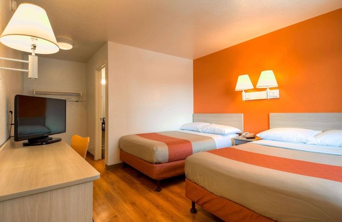 Westminster Hotel | Motel 6 Westminster South - Long Beach