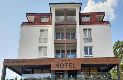 Sumece Hotel | Motel Bajra