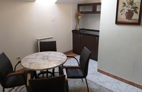 Dvorovi Hotel | Motel Braća Lazić