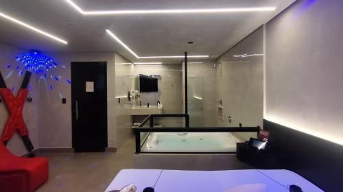 Zona Leste Hotel | Motel Marselha 6