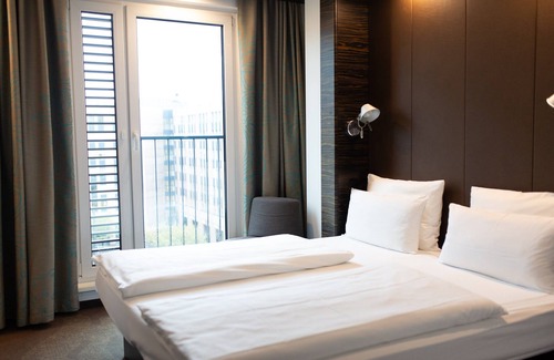 Stadtmitte Hotel | Motel One Düsseldorf - Hauptbahnhof