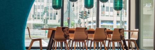 Stadtmitte Hotel | Motel One Düsseldorf Hauptbahnhof