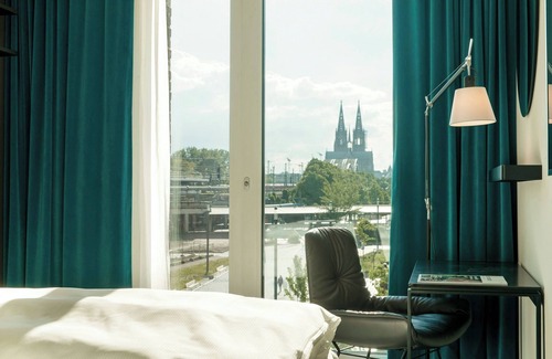 Deutz Hotel | Motel One Köln-Messe