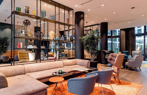 Deutz Hotel | Motel One Köln-Messe