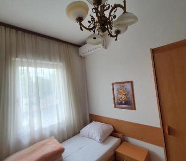 Dvorovi Hotel | Motel Zoka
